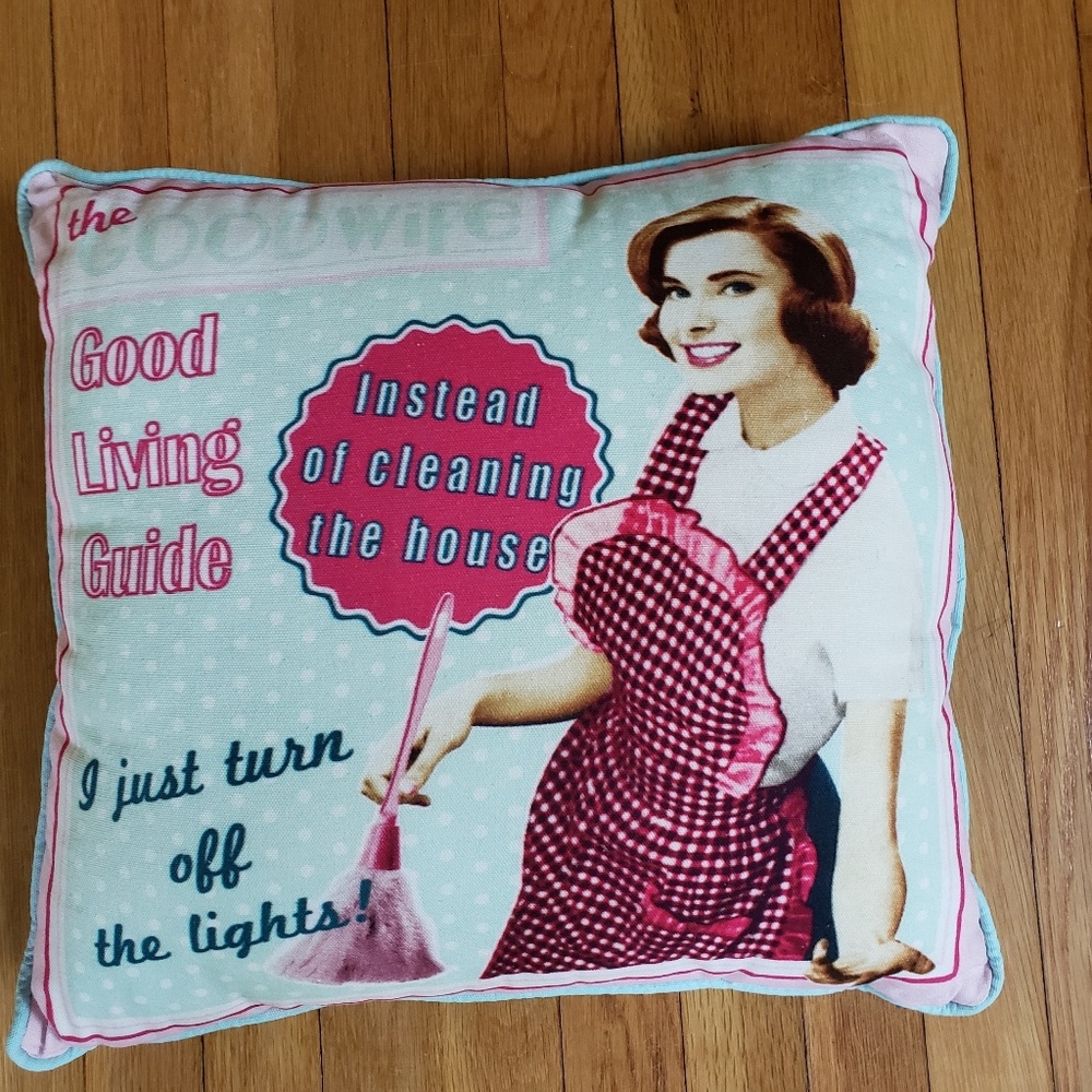 The Goodwife Good Living Guide, Decorative pillow.